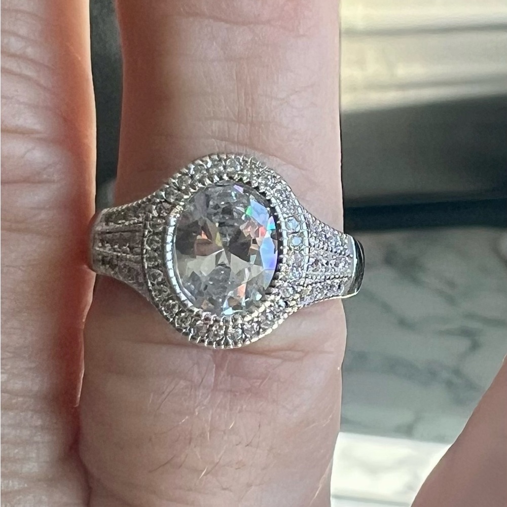 Dazzling Silver Women's Ring with Crystal Accents